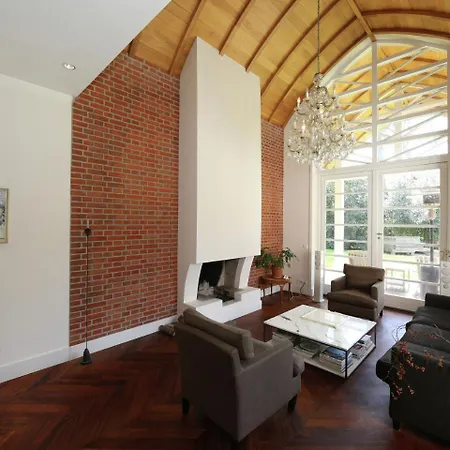 Villa Luxurious In Near The Sea *