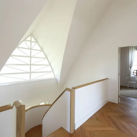 Villa Luxurious In Near The Sea